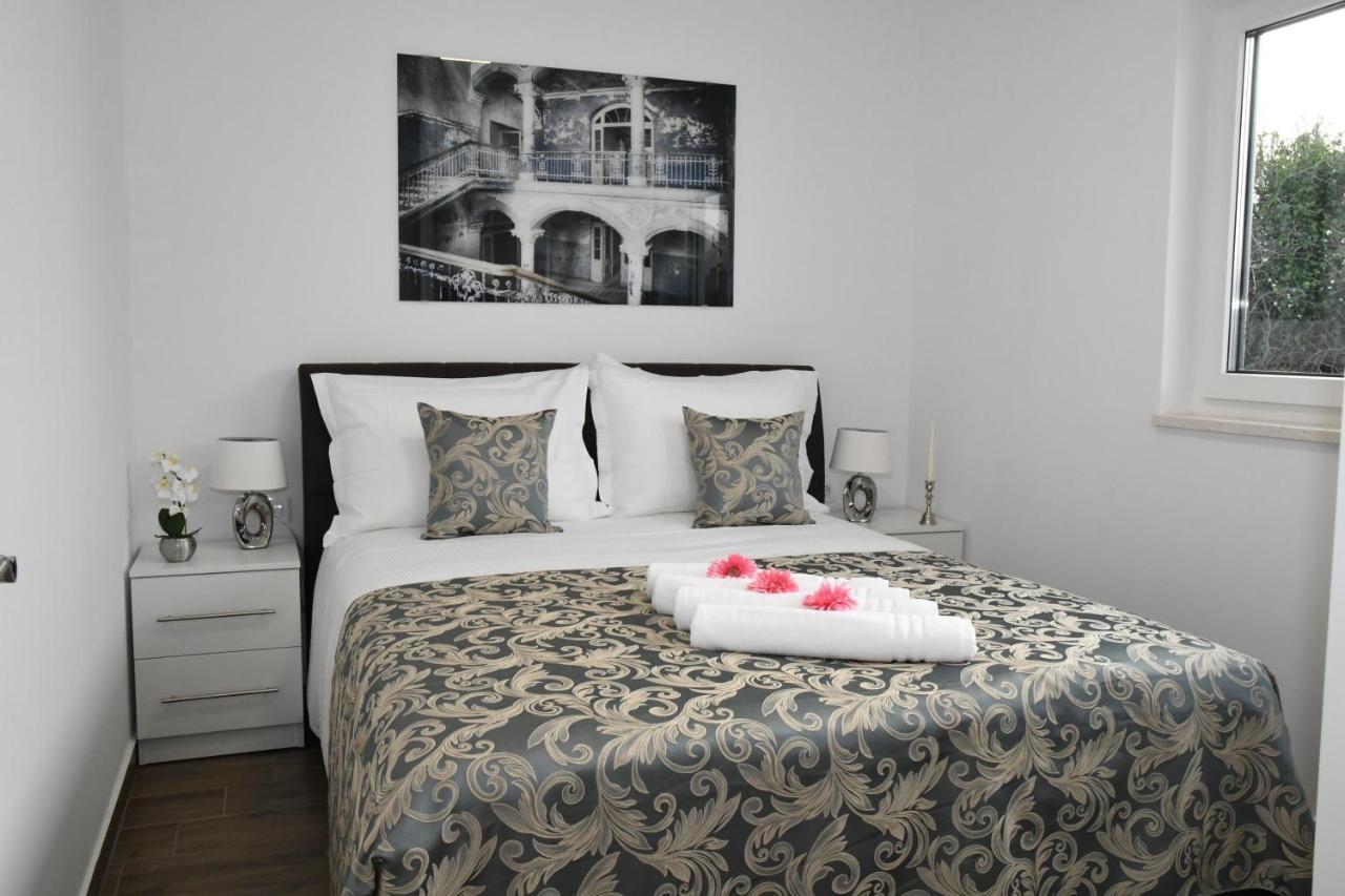 Holiday Luxury Resort Sundance Trogir Zewnętrze zdjęcie