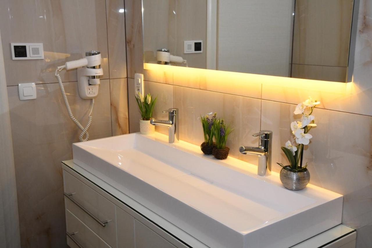 Holiday Luxury Resort Sundance Trogir Zewnętrze zdjęcie